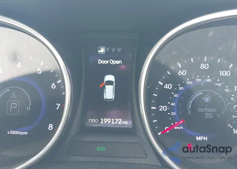 2013 Hyundai Santa Fe Sport 2.0T from USA, damaged, VIN 5XYZU3LA8DG087843